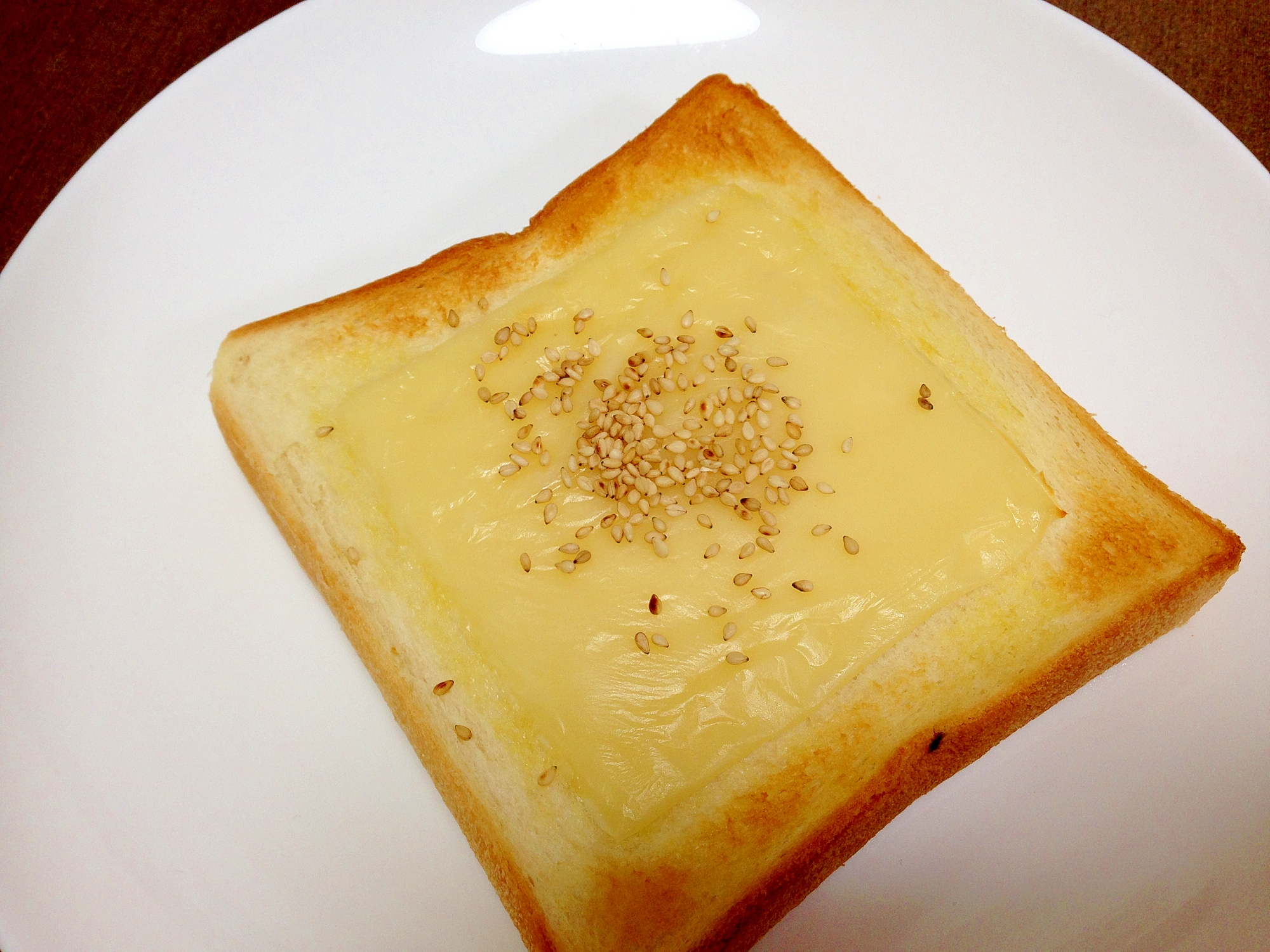 朝食に☆ごまチーズトースト