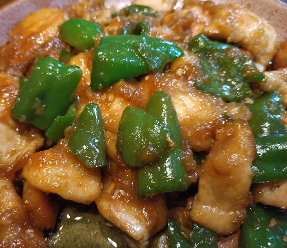 鶏むね肉とじゃがいもとピーマンのオイスター炒め