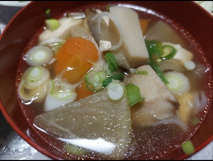 温まる根菜のお汁
