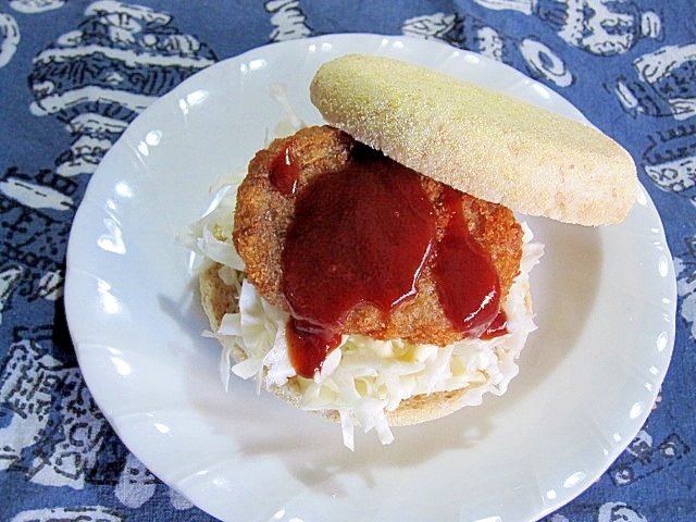 メンチカツとチーズのイングリッシュマフィンサンド レシピ 作り方 By けいちゃん088 楽天レシピ