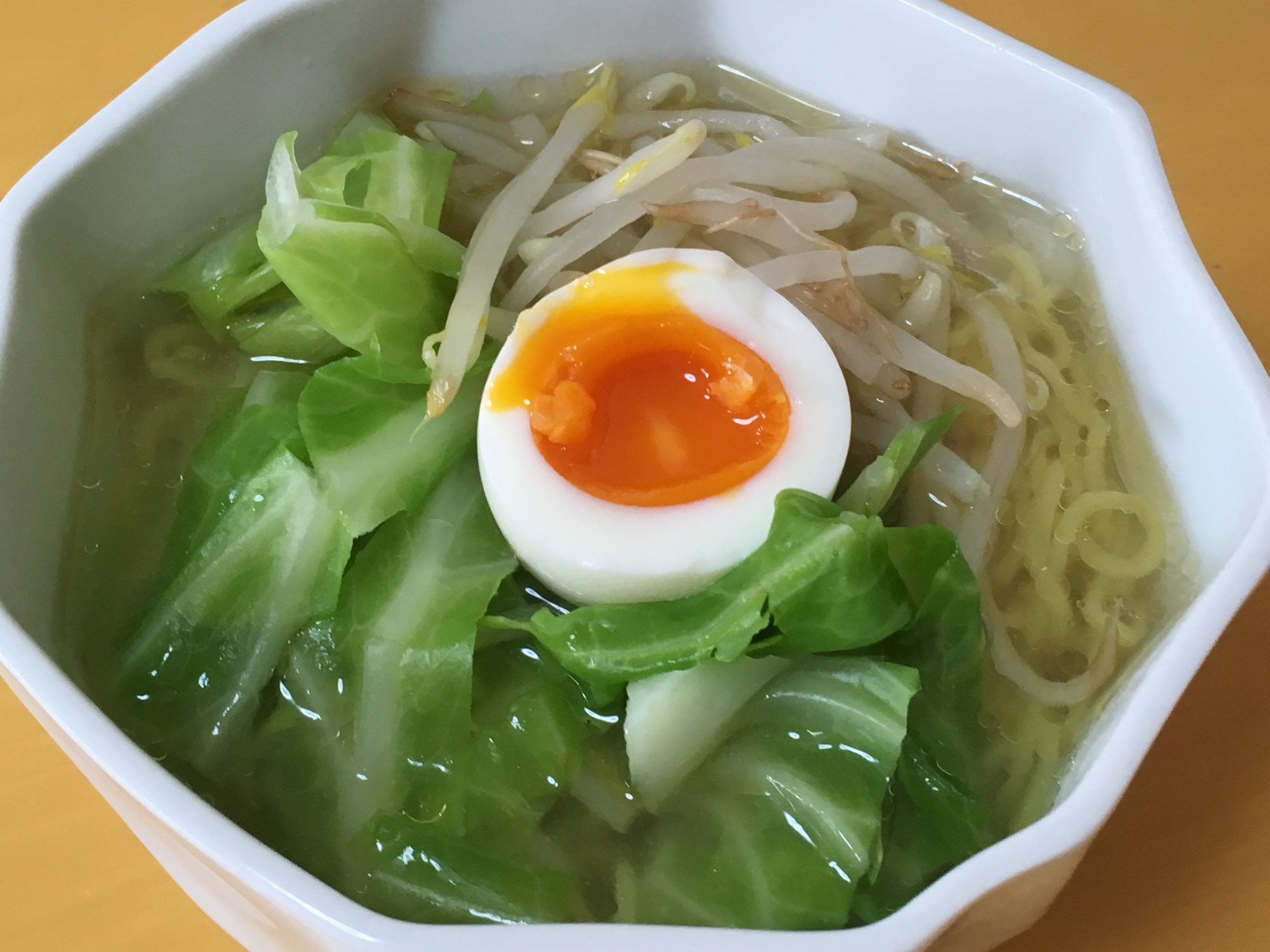 【簡単】野菜たっぷり塩ラーメン