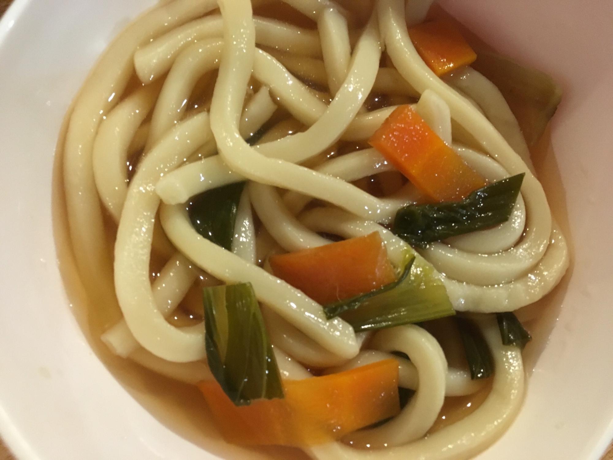 青梗菜とにんじんとベーコンの中華あんかけうどん