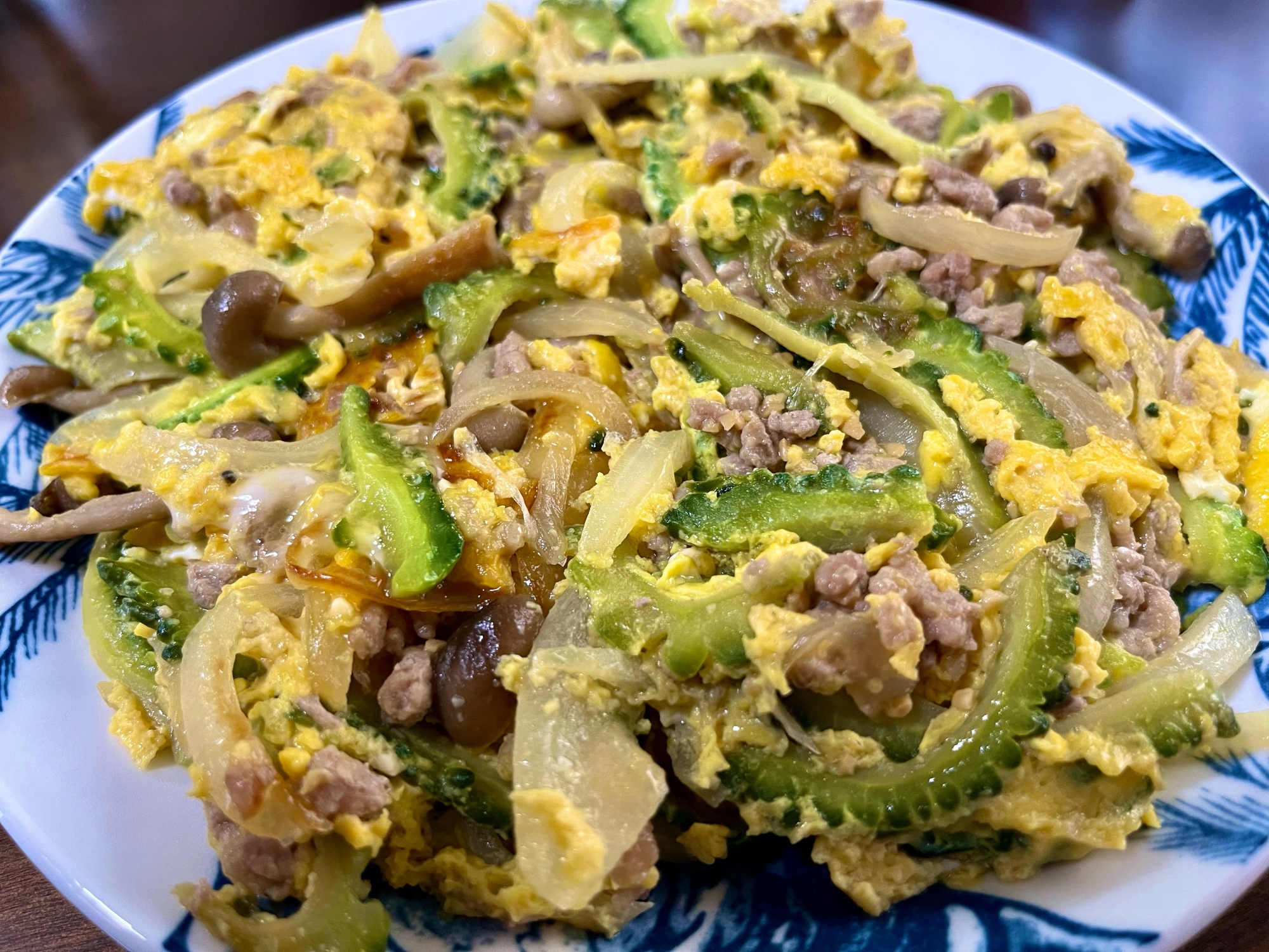 【夏の旬味】ゴーヤとひき肉の味噌炒め