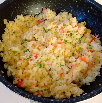 上品な味！カニ缶でカニチャーハン