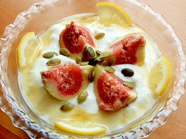 5分 いちじくで ヨーグルトデザート レシピ 作り方 By ジョン リーバス 楽天レシピ 5分 いちじくで ヨーグルトデザート レシピ 作り方 By ジョン リーバス 楽天レシピ