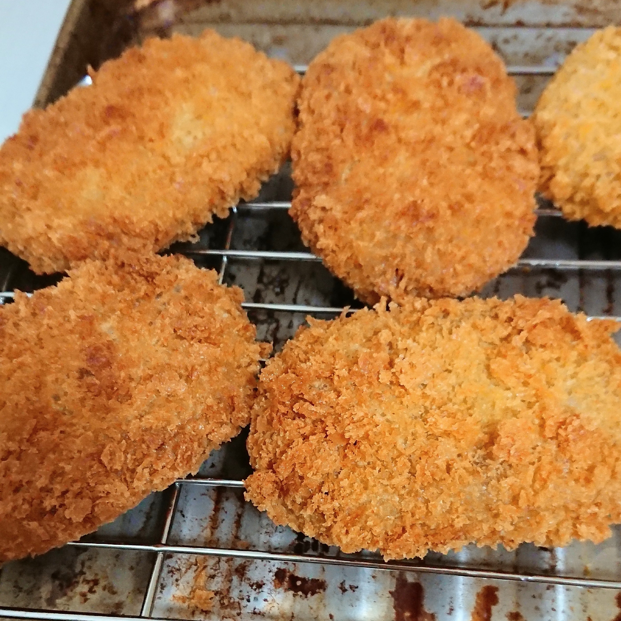 失敗なし!冷凍コロッケの揚げ方のコツ