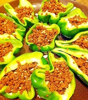 生ピーマンの肉詰め p肉 レシピ 作り方 By ナツ9241 楽天レシピ