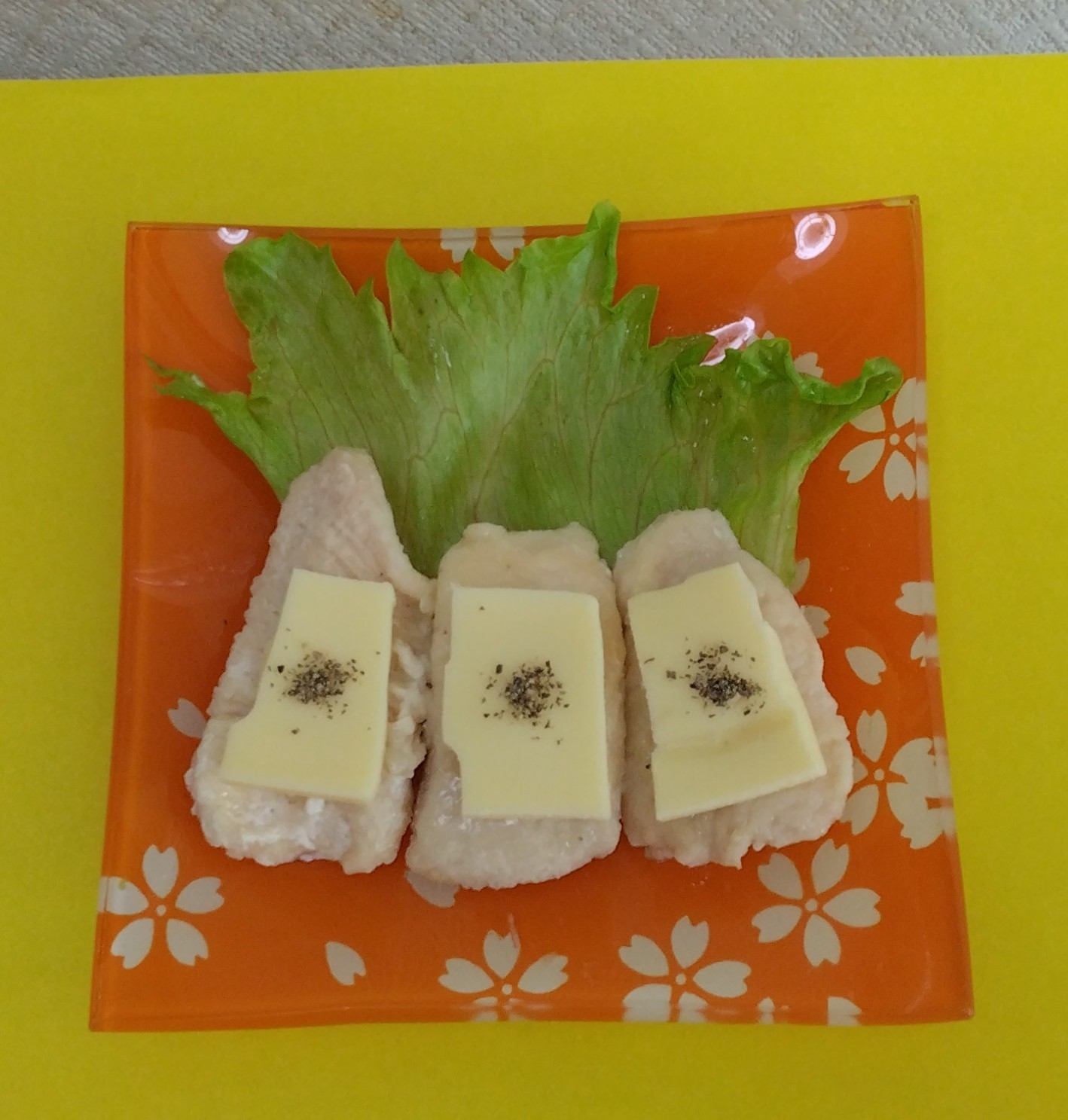 ✨鶏胸肉のチーズのせ✨