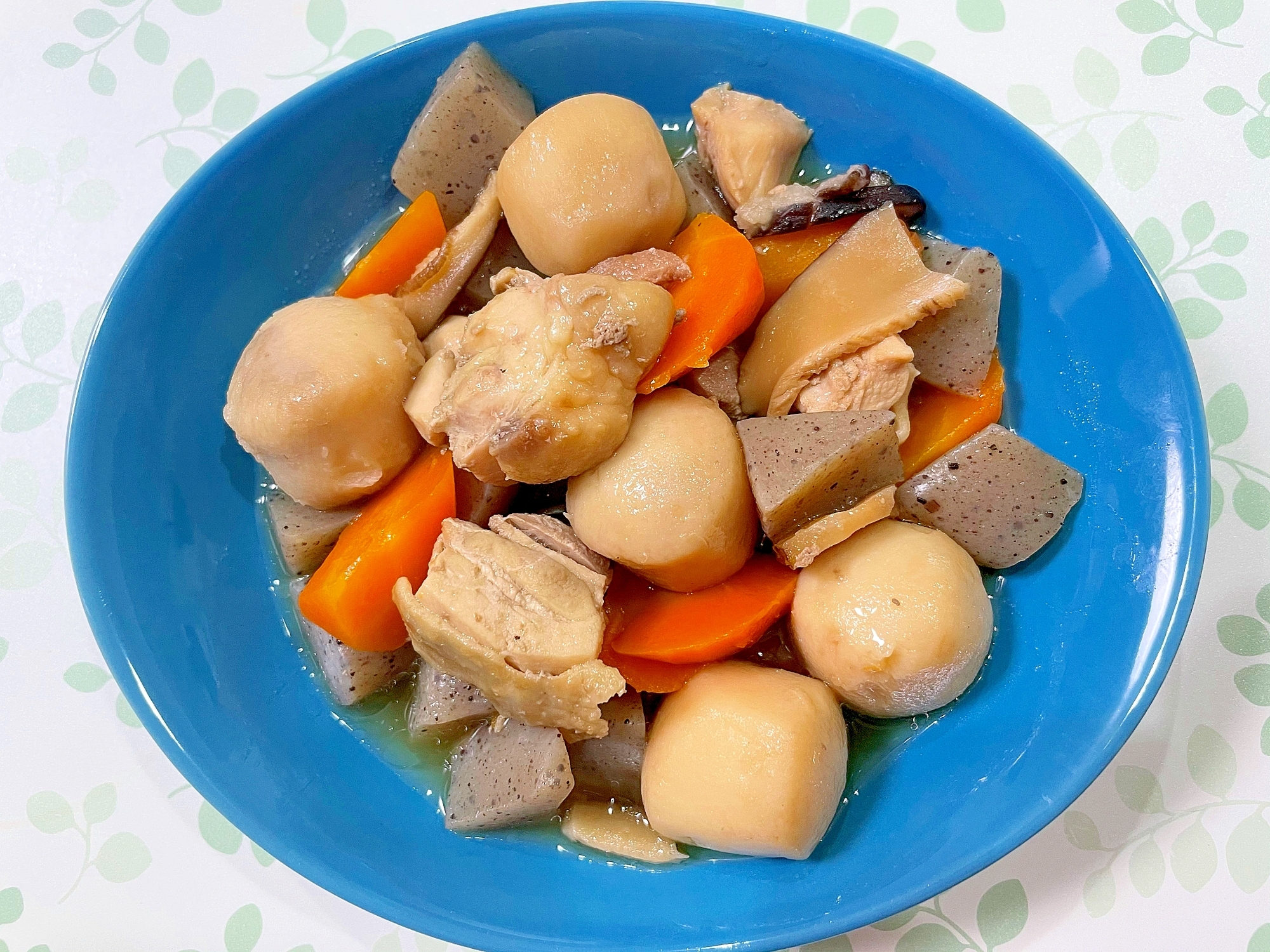 冷凍里芋で簡単☆鶏肉と里芋のごった煮