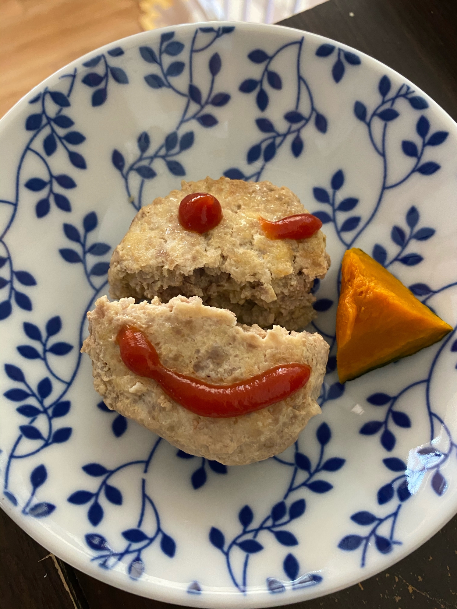 幼児食　豆腐ハンバーグとかぼちゃ