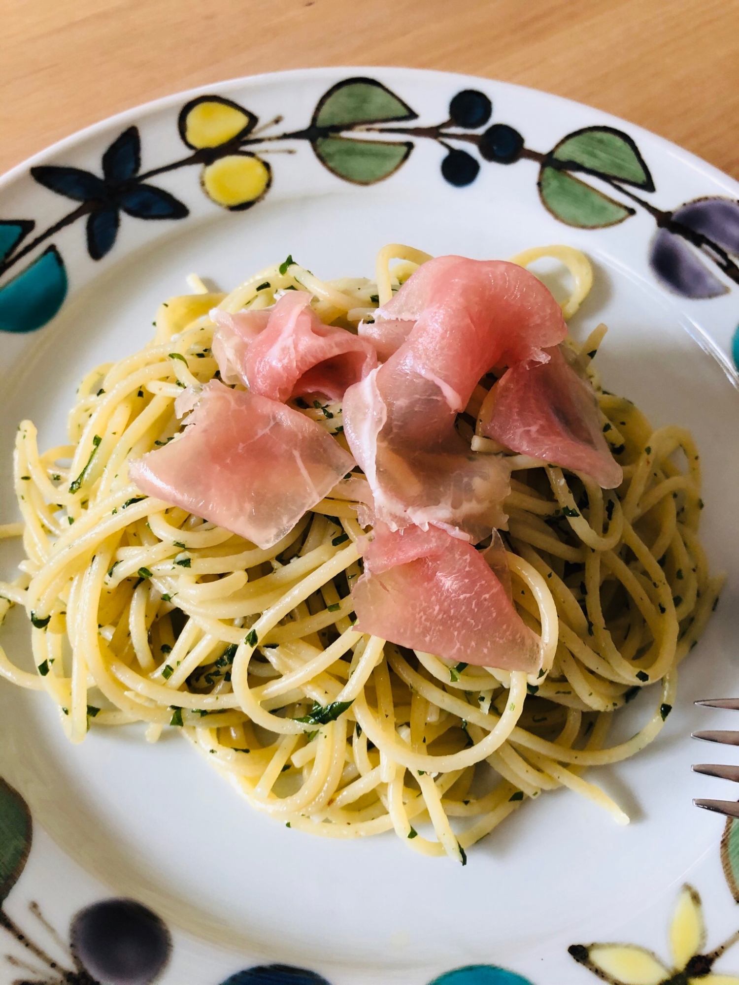 生ハムと大葉のジェノベーゼ風パスタ