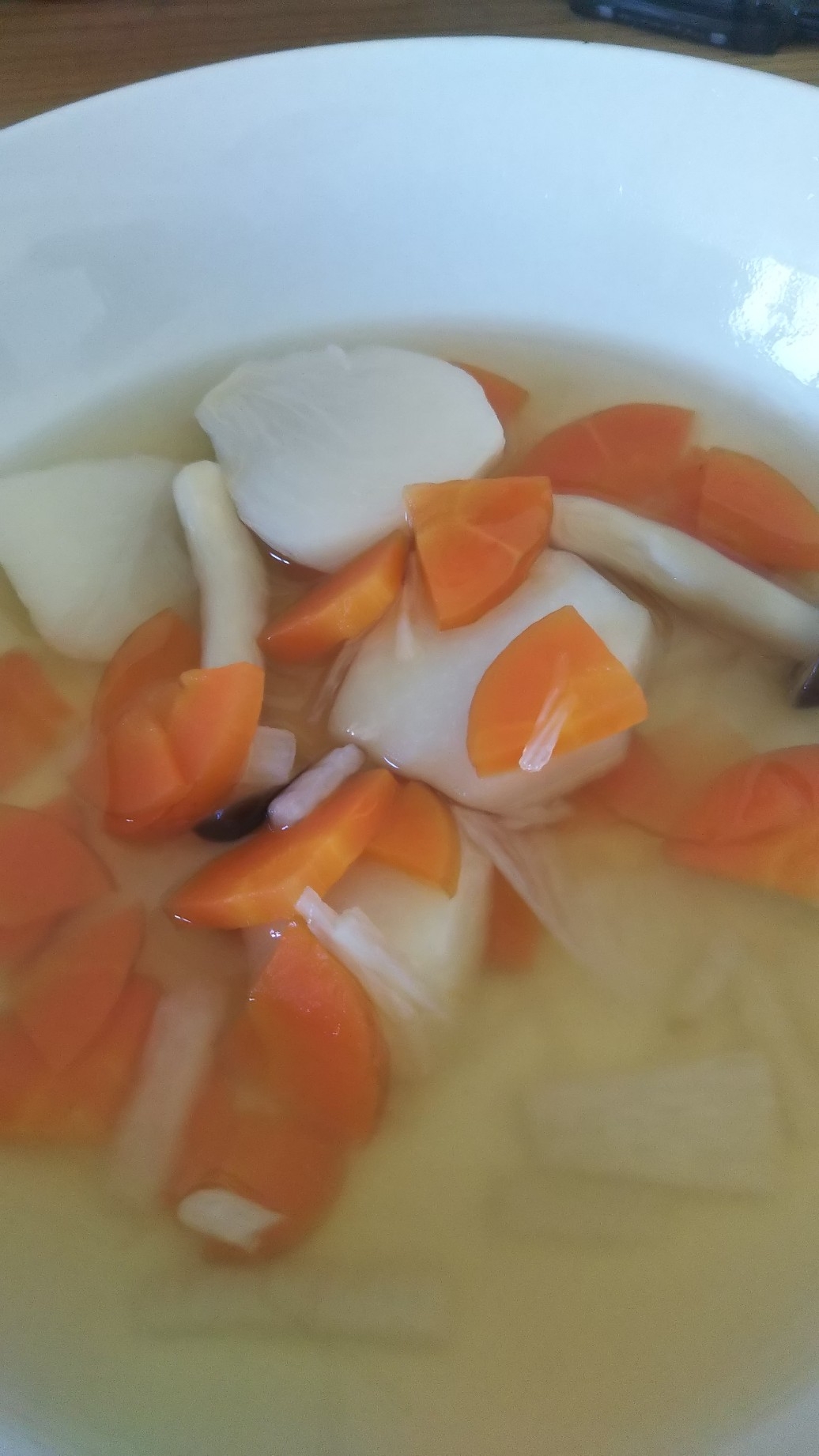 とろとろ芋と野菜の中華風スープ