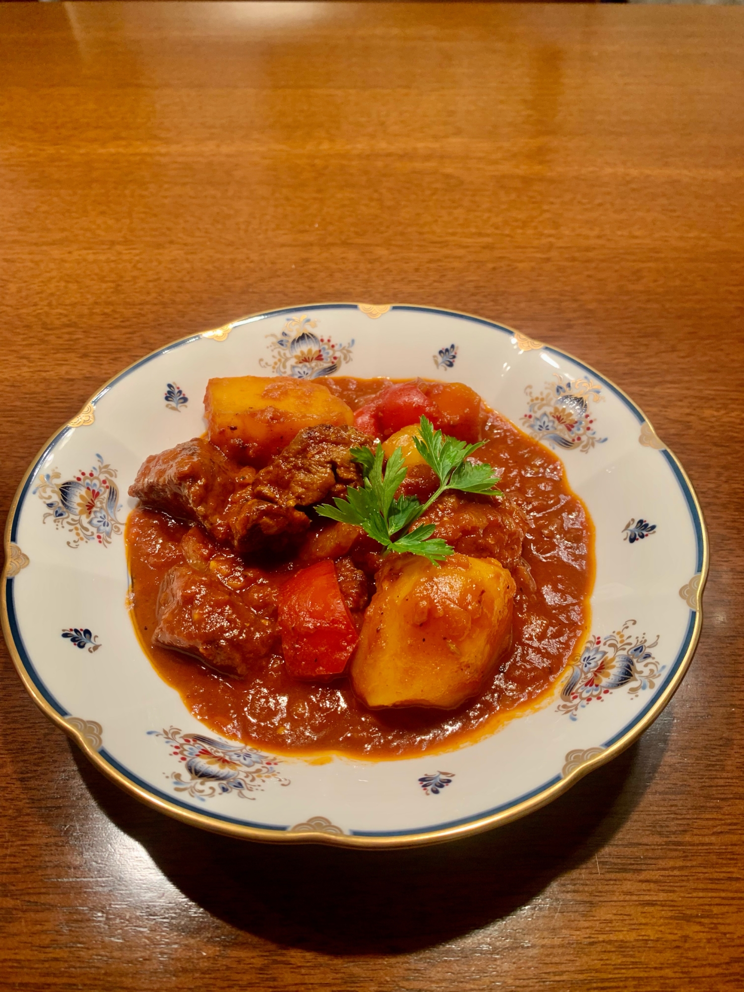 ハンガリー料理　グヤーシュ