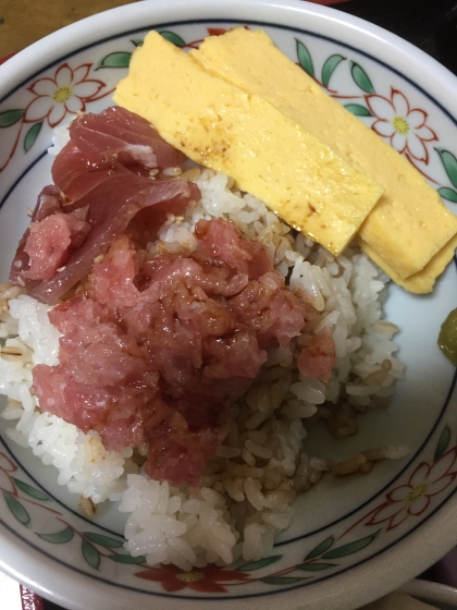 マグロの漬け丼