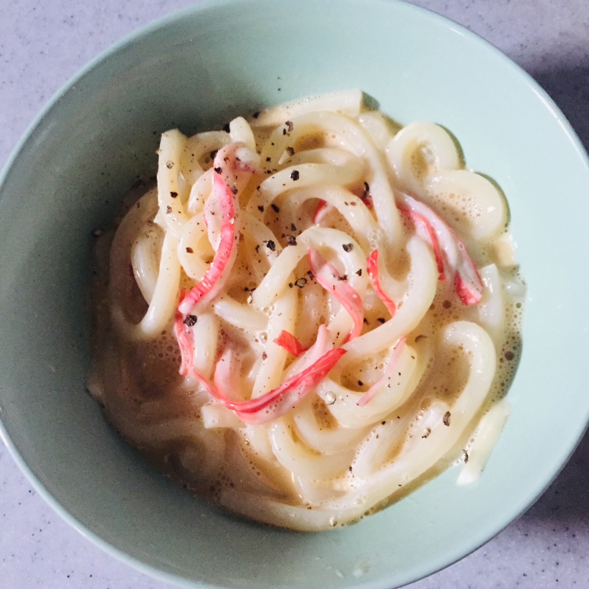 カニカマのカルボナーラ風うどん