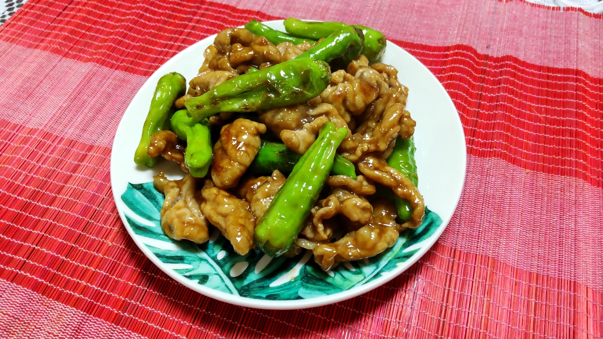 ご飯が進む♪豚肉とししとうの甘辛炒め〜