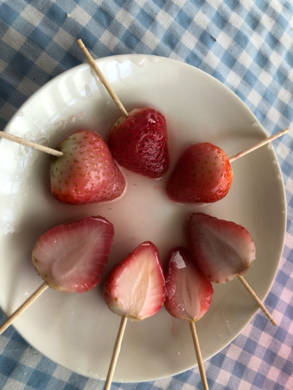 パリパリ〜いちご飴の簡単な作り方