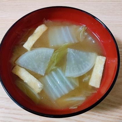 大根 白菜 油揚げのお味噌汁