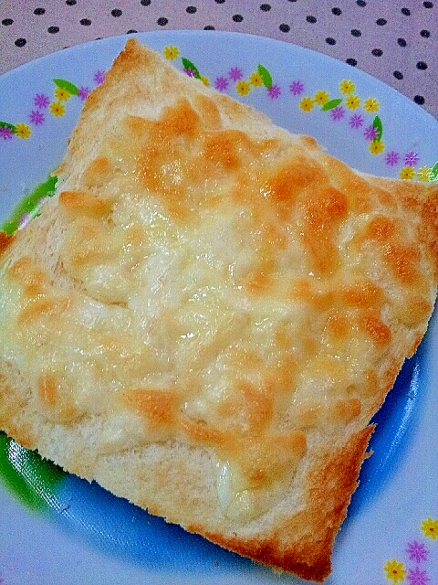 クリームチーズと✿とろけるチーズのチーズトースト❤