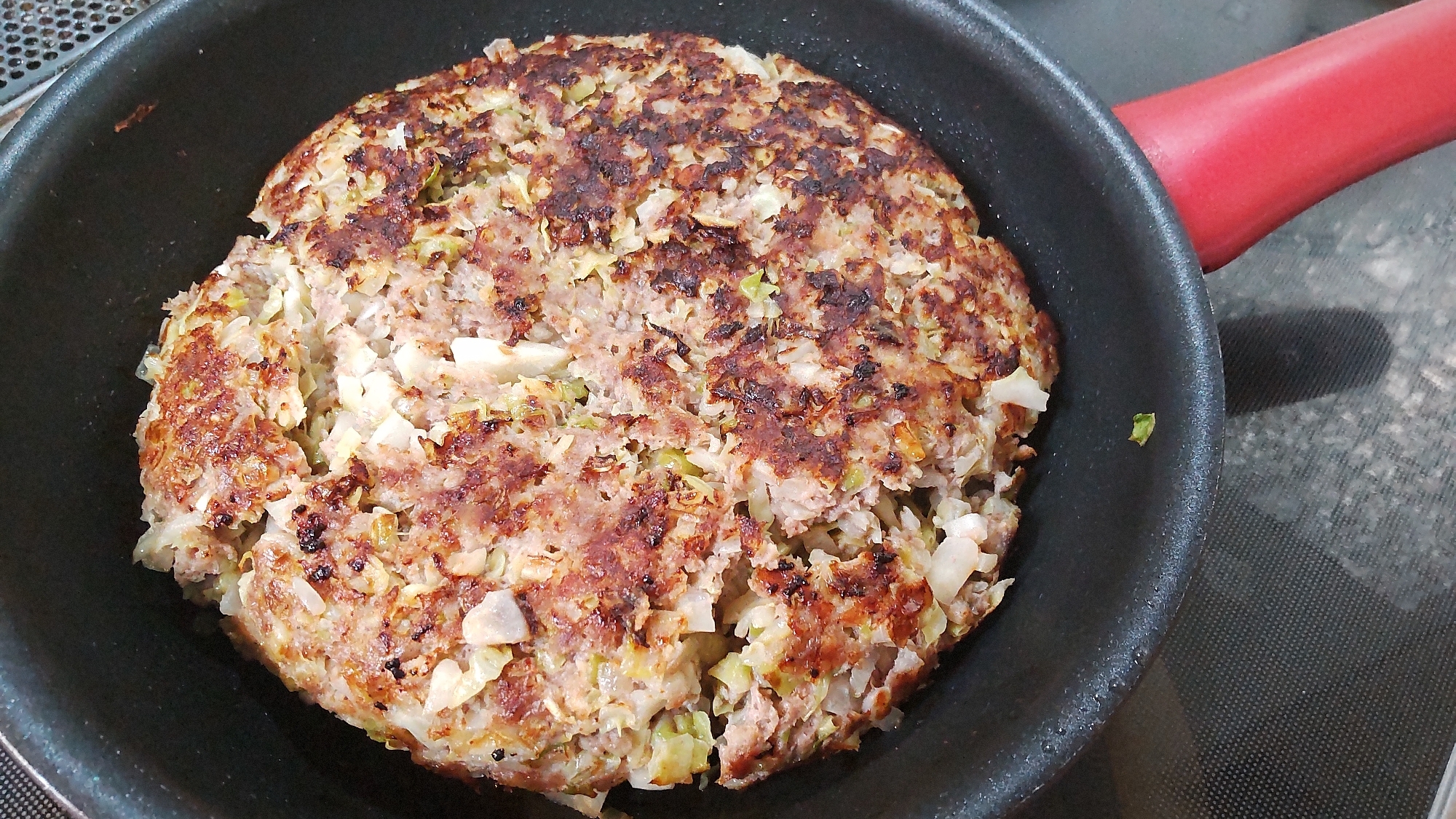 フライパンいっぱいのキャベツハンバーグ レシピ 作り方 By うろちょろ 楽天レシピ フライパンいっぱいのキャベツハンバーグ レシピ 作り方 By うろちょろ 楽天レシピ