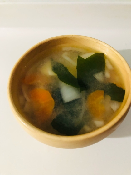 豆腐☆野菜☆わかめのお味噌汁