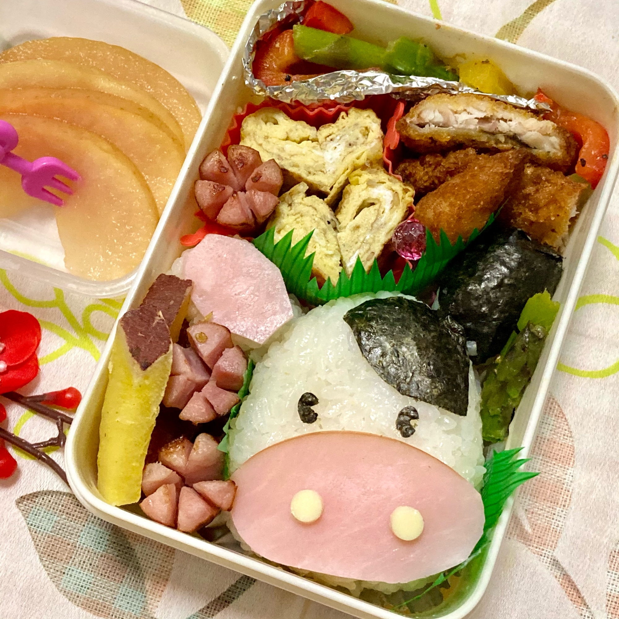 今年の干支 丑年 牛のキャラ弁 レシピ 作り方 By Tekonani 楽天レシピ