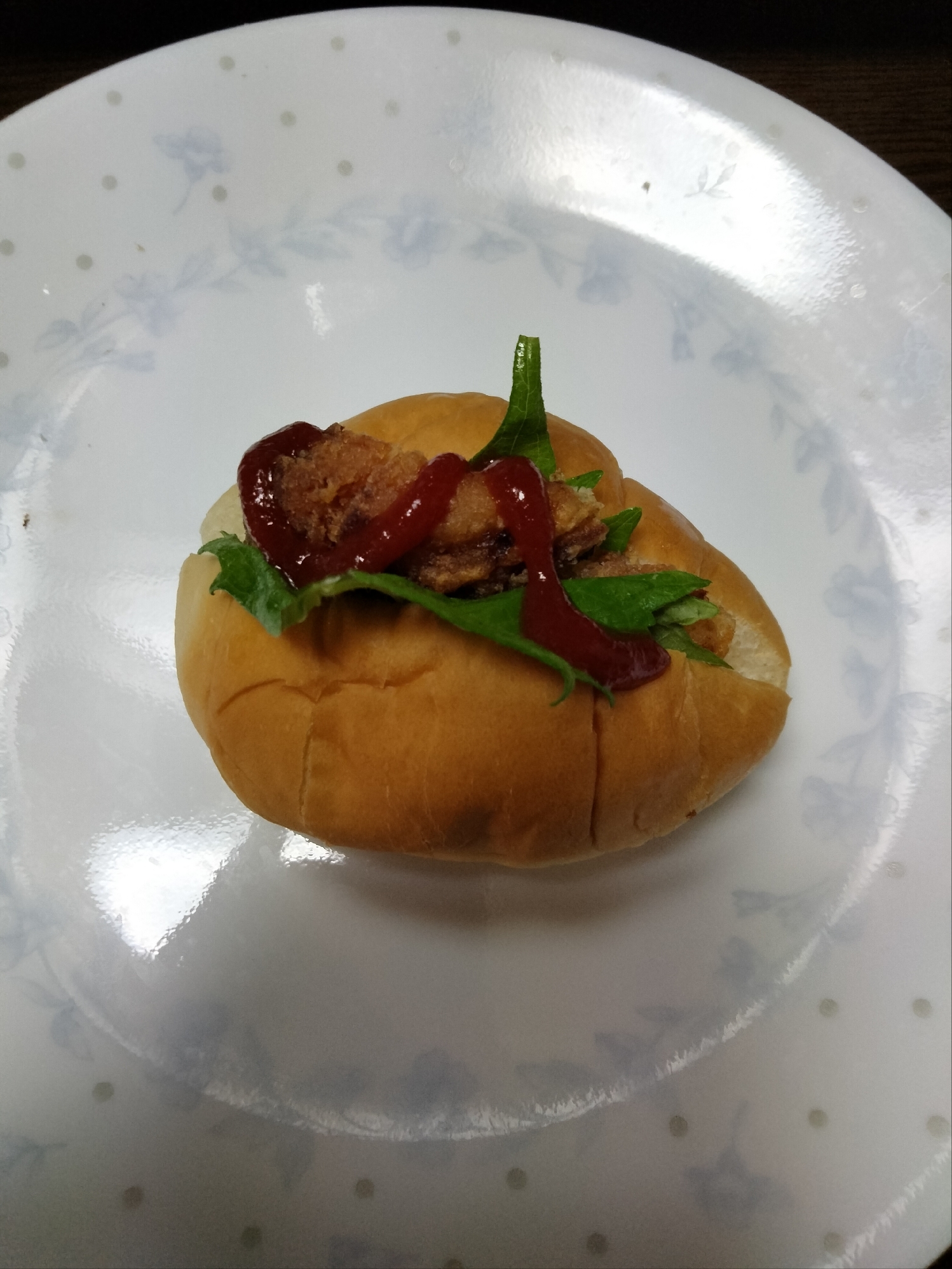 ロールパンサンド♡大葉&鶏唐揚げ