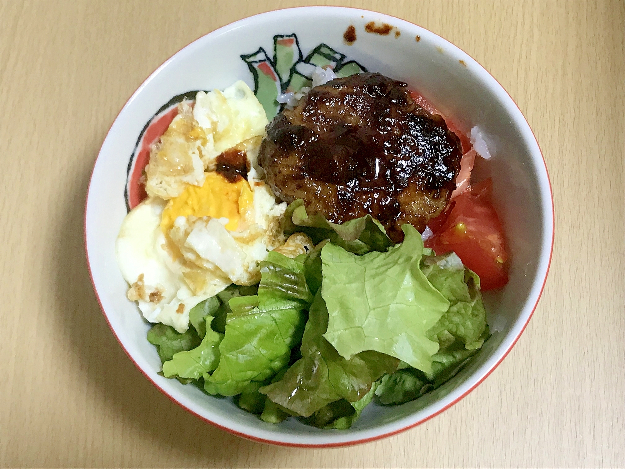 お家でハワイ気分　ロコモコ丼！