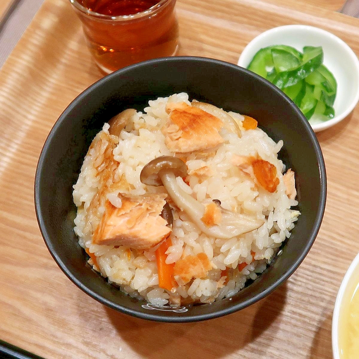 焼き鮭の炊き込みご飯☆フライパンで焼く★減塩志向