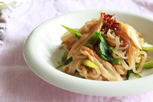 ちくわとねぎと糸こんにゃくのきんぴら