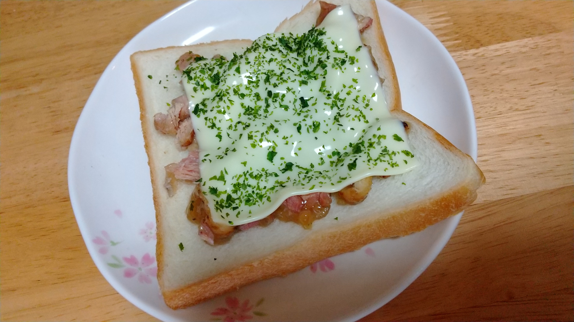 簡単!焼鳥缶でチーズトースト