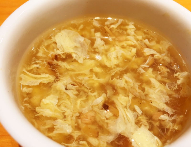 余った鶏肉を使って!しいたけと卵とチキンのスープ