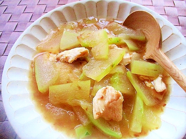 だし要らず♪冬瓜と鶏むね肉の煮物