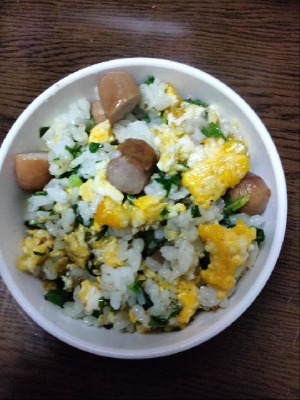 小松菜とソーセージのたまご炒飯
