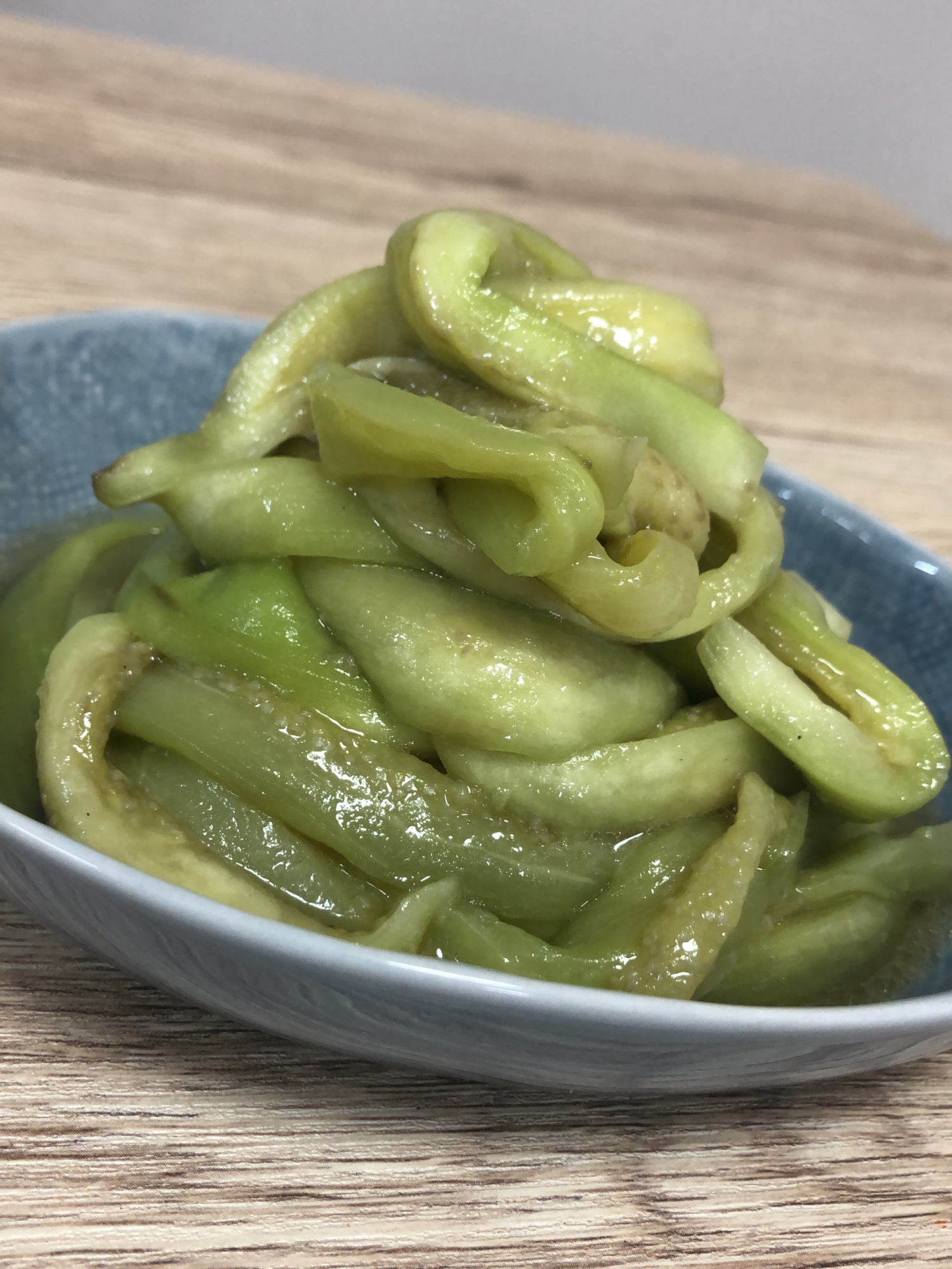 簡単!レンチンでナスの塩ナムル