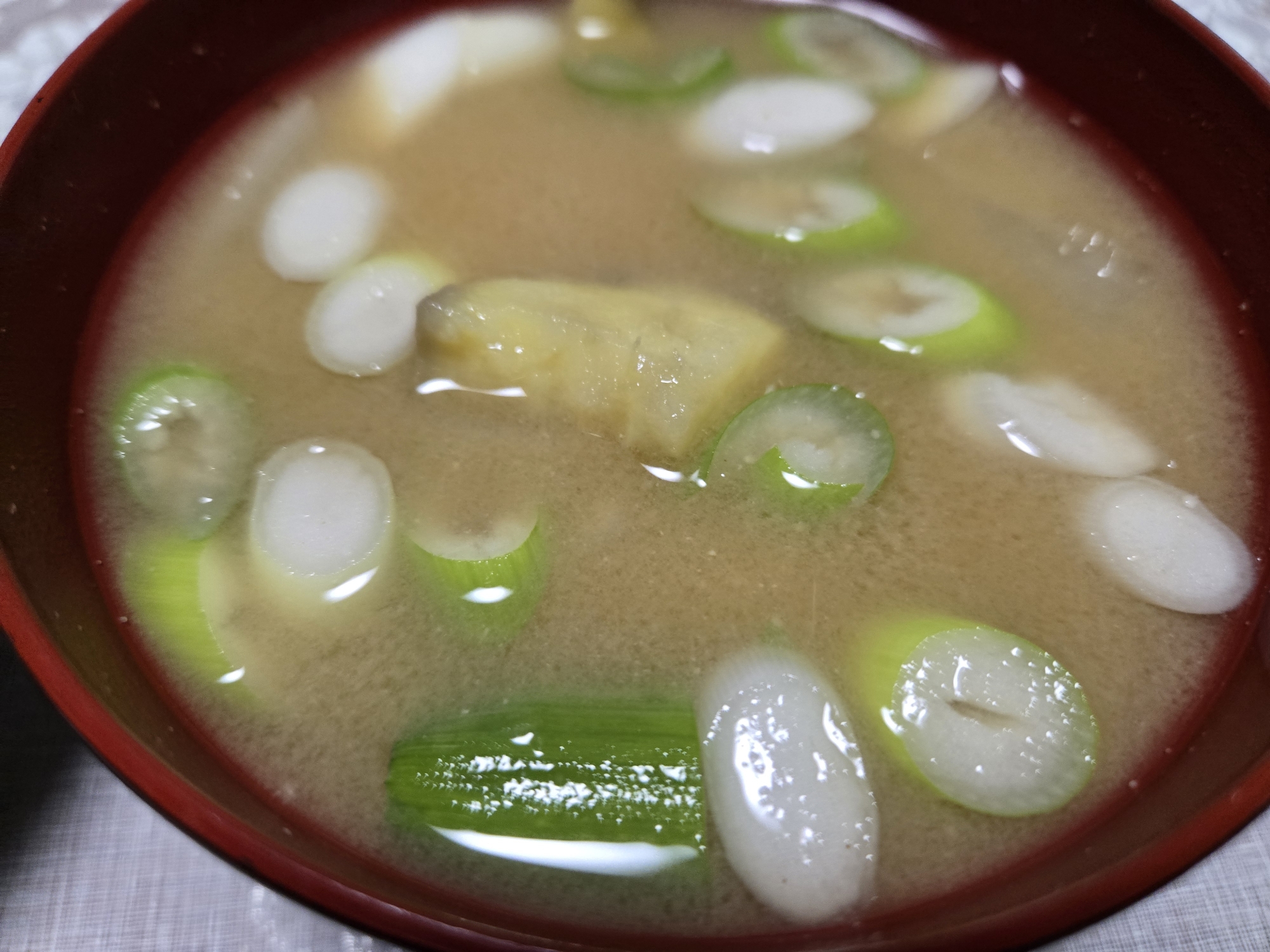 茄子と長ネギの味噌汁