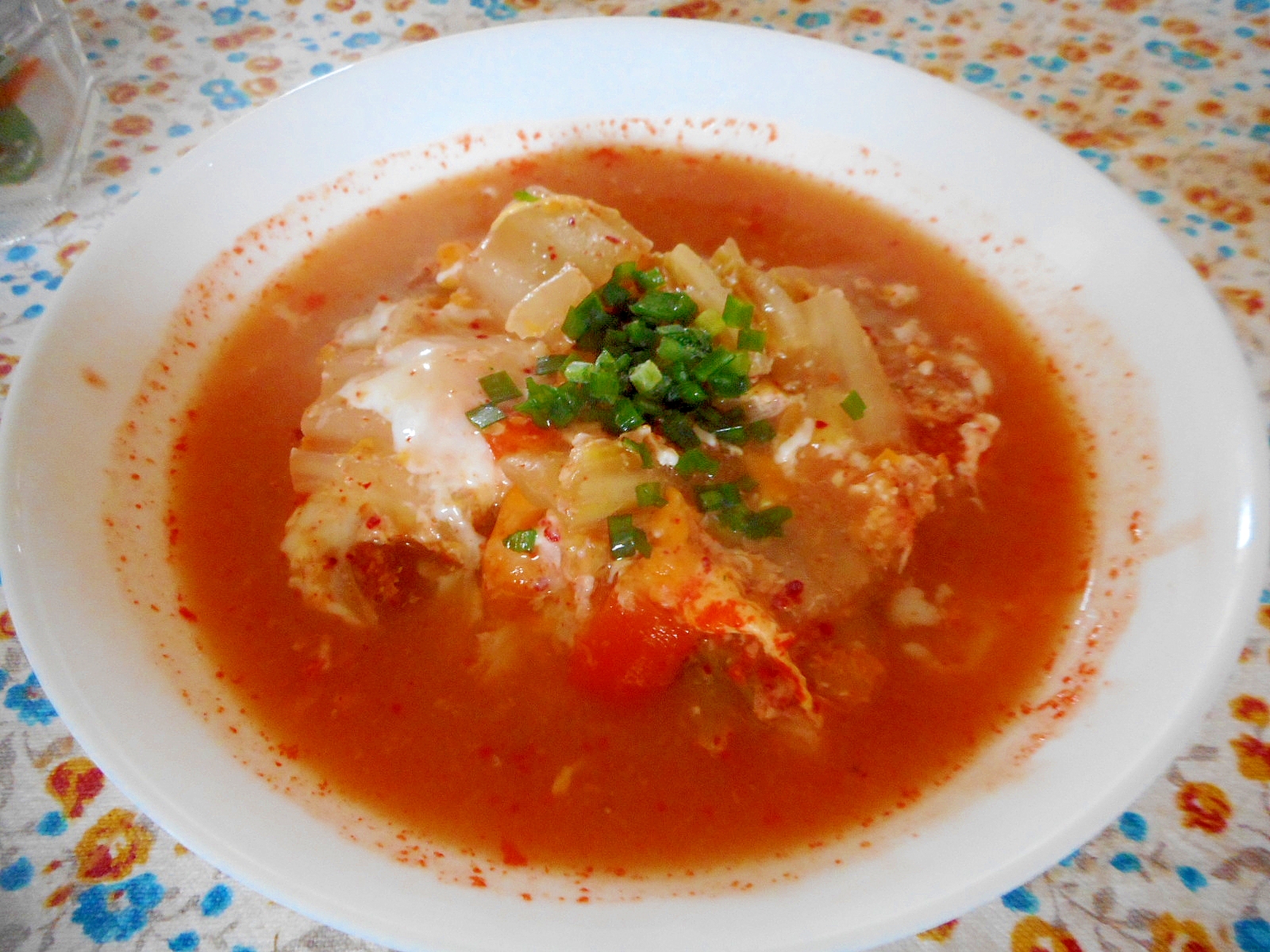 白菜と干しエビのピリ辛卵スープ