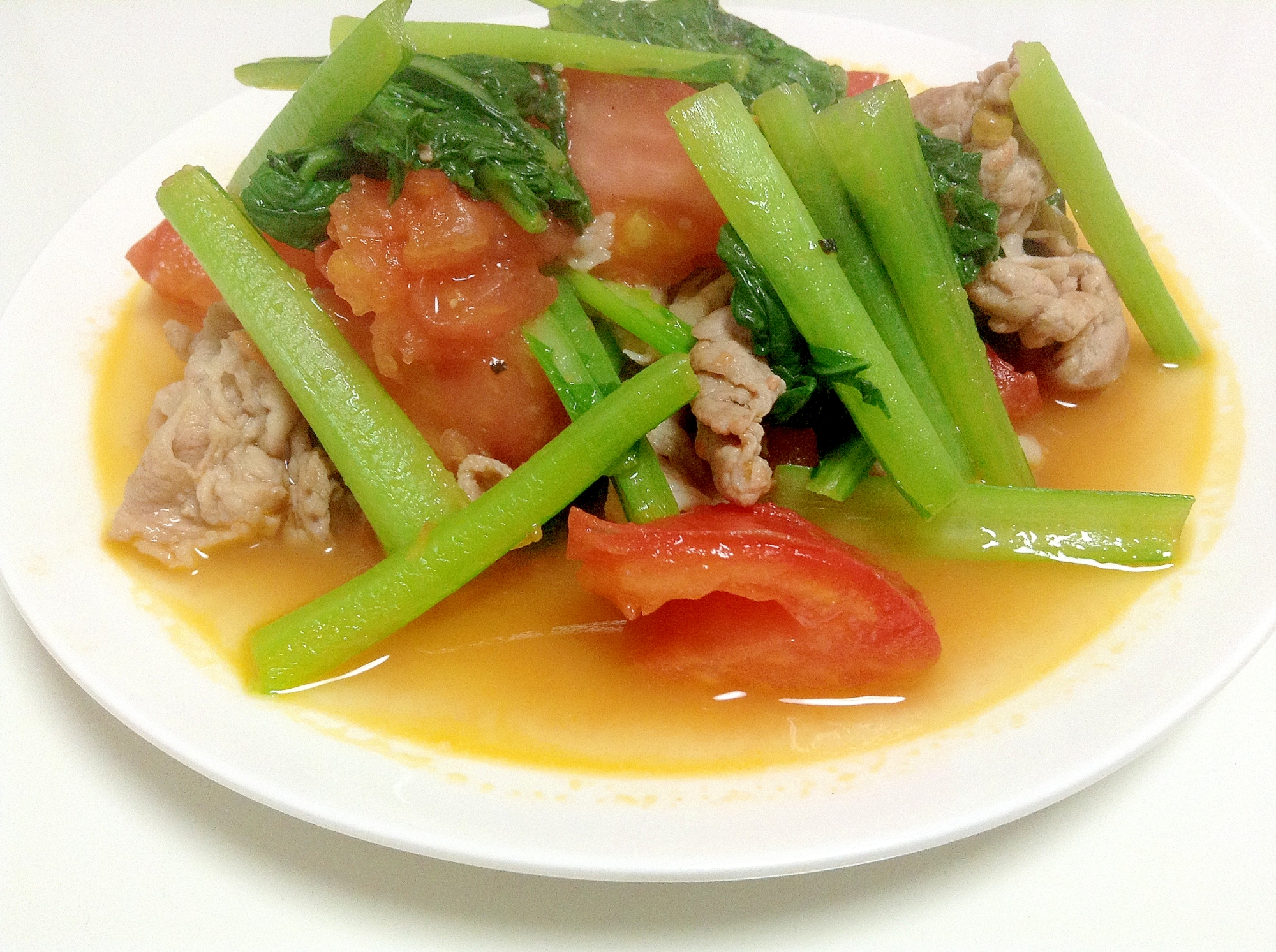 お野菜たっぷり*小松菜と豚肉の中華風トマト炒め*