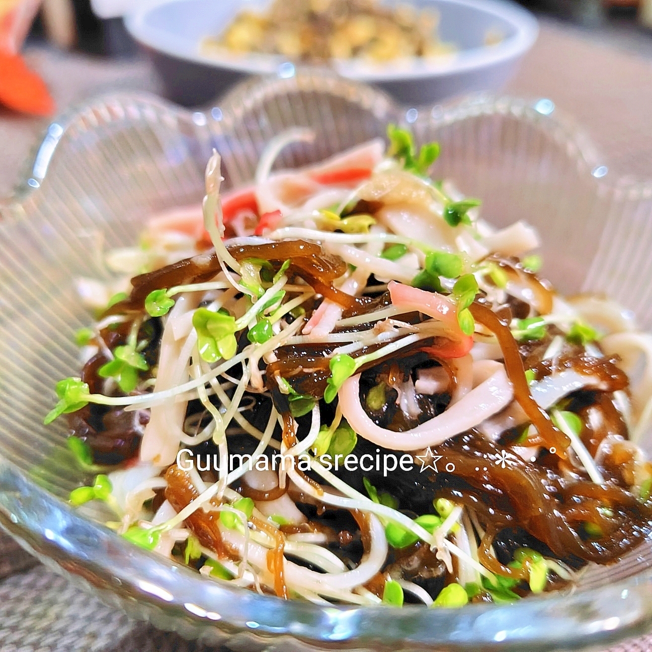 ポン酢で簡単♡もずくとカニカマとスプラウトの酢の物