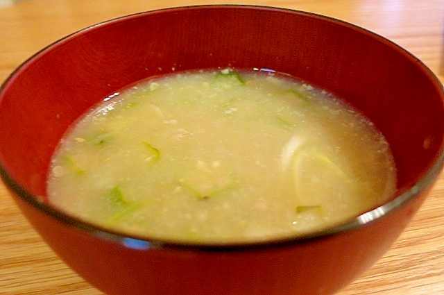 食べるお味噌汁。 《おくらと山芋のとろとろ汁》