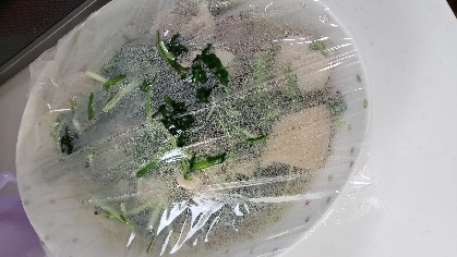 とても美味しくて何度も作ってます！
レシピをありがとうございます。
こんな感じで作り置きも美味しいですね。
我が家は水菜とほうれん草を使ってみました。