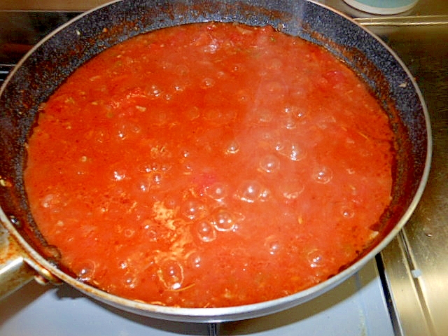 トマト缶で簡単！野菜入りミートソース