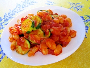 優しい味のニョッキとズッキーニのトマトソース