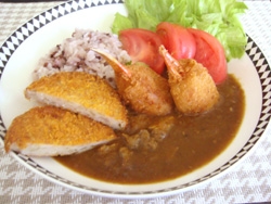 mimiさんこんばんは～♪
一皿で満足＆お腹も満腹になれますね♪お取り寄せのカレーと冷凍食品で代用しちゃいました
<(_ _)>
美味しかったですよ( ◠‿◠