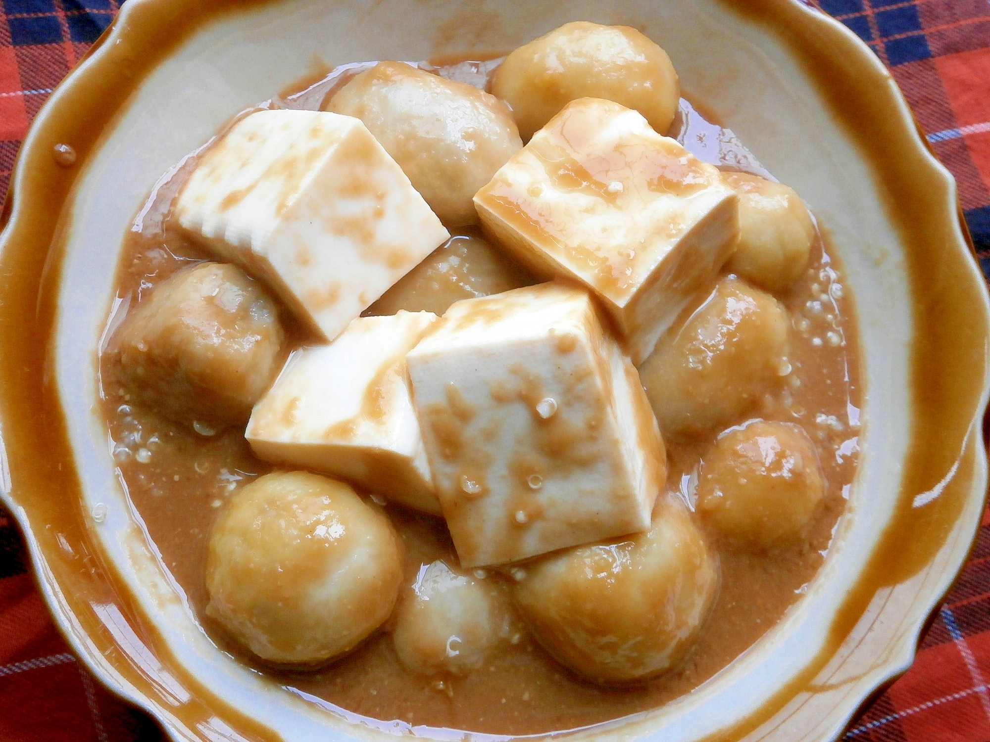豆腐と里芋の味噌煮