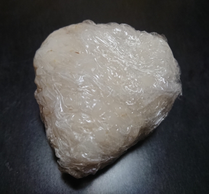 鮭の粒マヨおにぎり