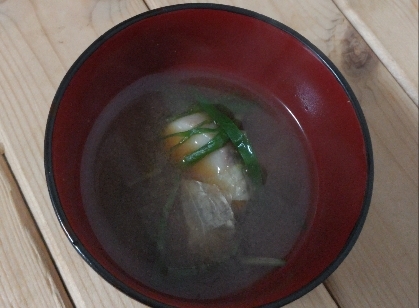 じゃがいもとにらキャベツの味噌汁