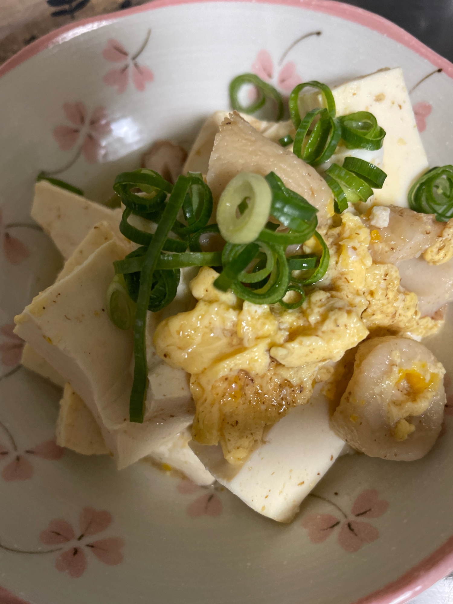 木綿豆腐とちくわの卵とじ(成城石井のかつおだし)