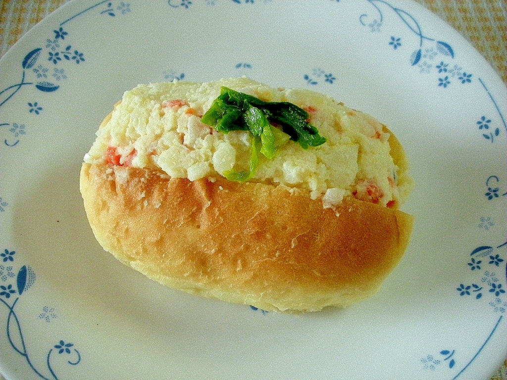 胡麻ドレッシングヨーグルトポテトサラダサンドパン
