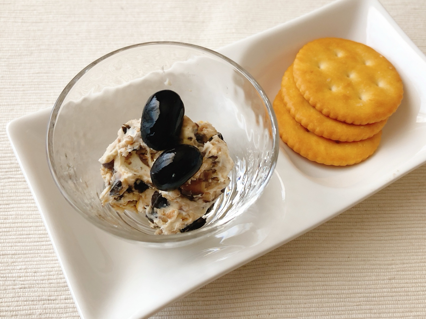 黒豆のクリームチーズ和え【おせち*リメイク】